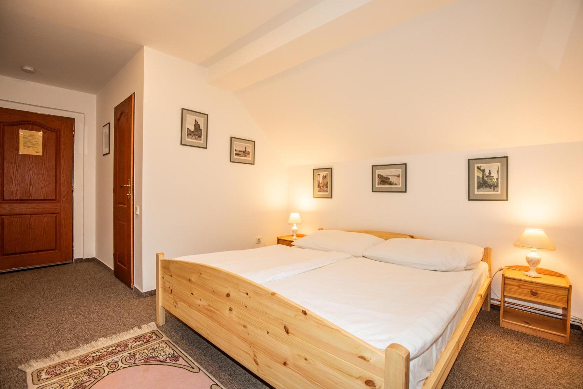 Resort U Jelena Křivoklát Chambre photo