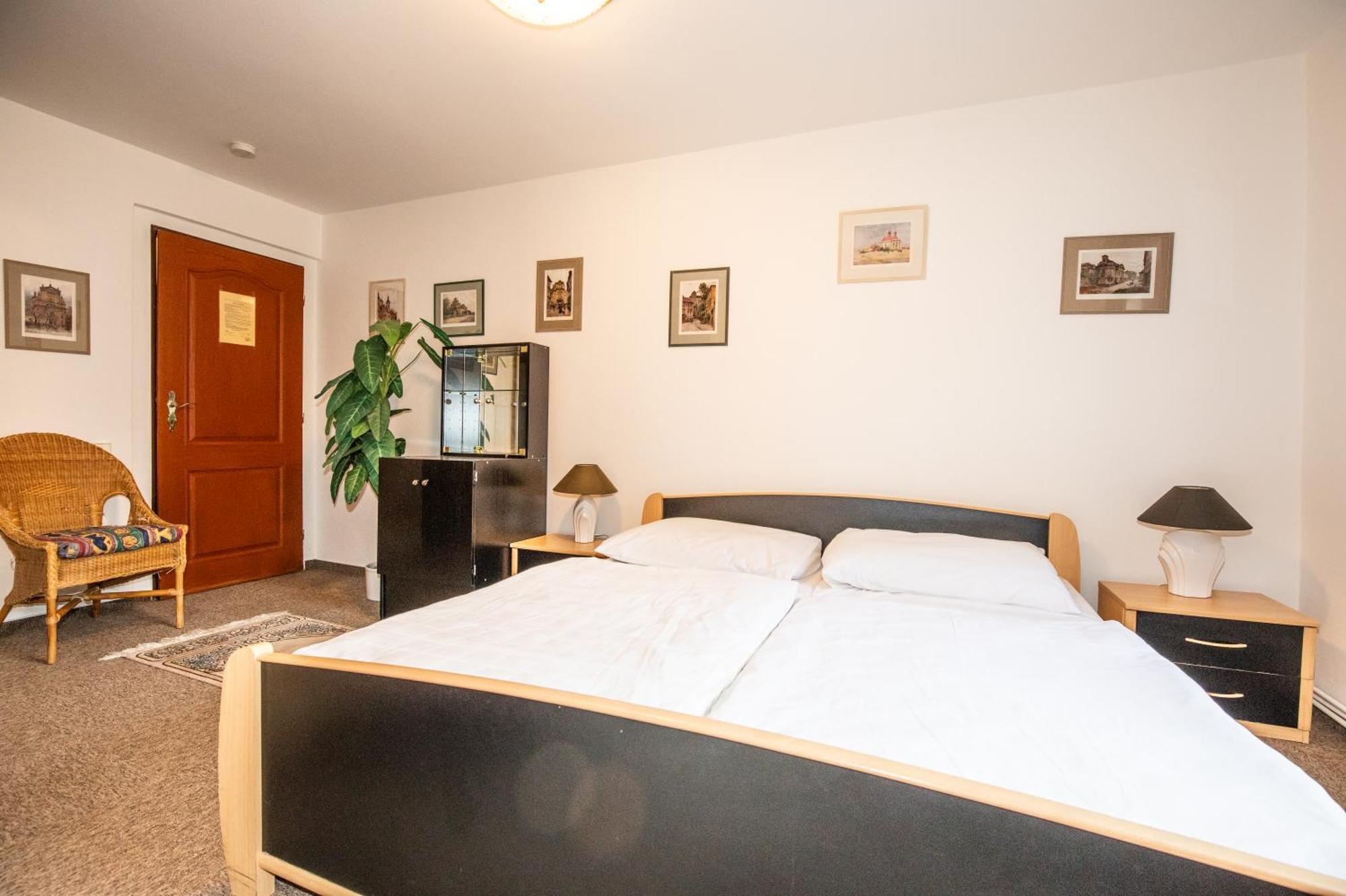 Resort U Jelena Křivoklát Chambre photo