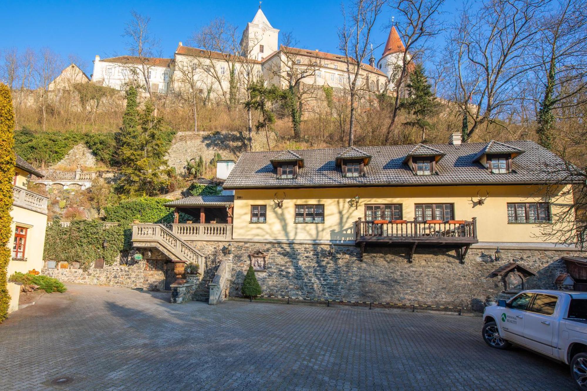 Resort U Jelena Křivoklát Extérieur photo