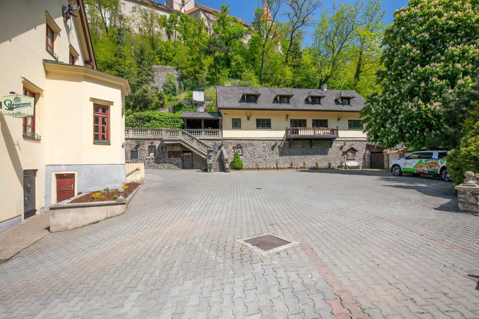 Resort U Jelena Křivoklát Extérieur photo