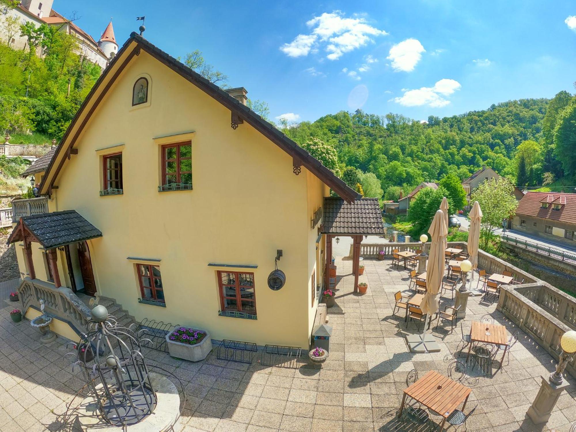 Resort U Jelena Křivoklát Extérieur photo